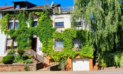 Großes Wohnhaus mit viel Potential in Mettlach