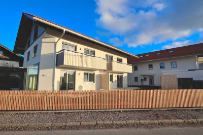 Sonnige 2-Zimmerwohnung in Otterfing **Bezugsfrei u. Provisionsfrei für den Käufer**