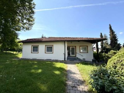 Großzügiger Bungalow mit separatem Anbau auf weitläufigem Grundstück in Kempten-Thingers