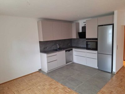 Wunderschöne helle Altbau-Souterrain-Wohnung: Erstbezug nach Kernsanierung