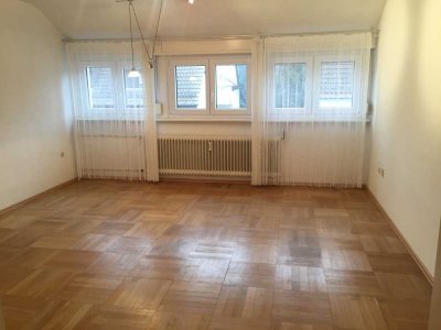 Gemütliche 3-Zi-Wohnung in Stuttgart-Stammheim !WG geeignet!