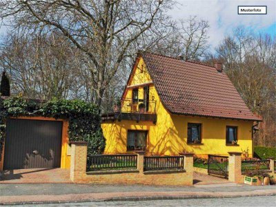 Provisionsfrei Zweifamilienhaus in 76676 Graben-Neudorf, Amalienstr.