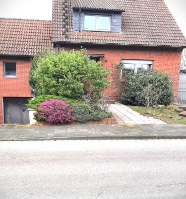 Einfamilienhaus mit großzügigen Grundstück