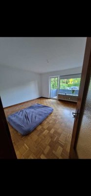2-Zimmer-Wohnung mit Balkon und Einbauküche in Hamburg Meiendorf