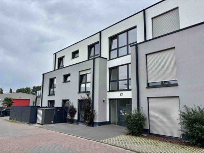 MO-Kapellen: 2-Zi.-Penthouse-Wohnung mit großer Terrasse, Aufzug, Erdwärmepumpe & Fußbodenheizung!