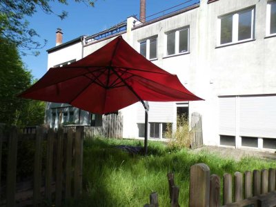 Ansprechende 4-Raum-Maisonette-Wohnung mit Garten und Dachterrasse