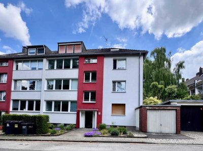 **Ruhig wohnen am Wiesental - 53m² DG mit Wannenbad und Garage**