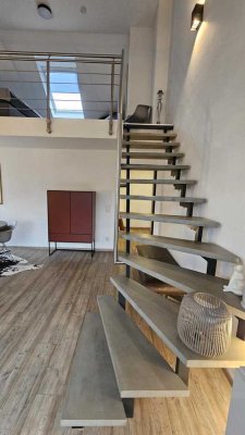 Traumhafte Maisonette-Wohnung mit Balkon und Galerie – 96 m²