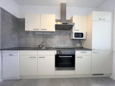 ++schöne, sehr saubere, voll möblierte ETW mit Loggia, Lift und TG-Platz++