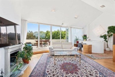 LUXURY MAISONETTE WITH TERRACE, GARDEN VIEW &amp; 2 GARAGES