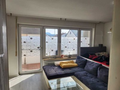 Attraktive und modernisierte 3-Raum-Wohnung mit Balkon in Salach
