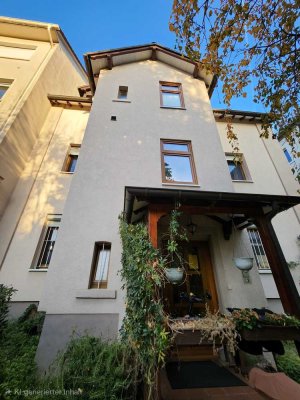 Gepflegtes Anlageobjekt in zentraler Lage von Frankfurt-Höchst - Voll vermietet