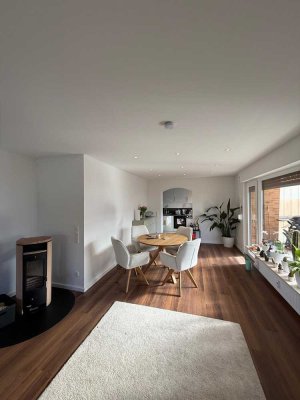 Hochwertige 3-Zimmer Wohnung mit Kamin, EBK,Balkon und Garten