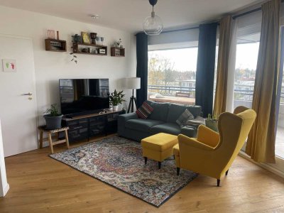 Über den Dächern von Zehlendorf: Lichtdurchflutete DG-Oase mit traumhafter Dachterrasse