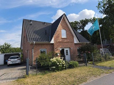 Ihr neues IMMOBILIEN QUARTIER:Traumhaftes & neuwertiges EFH in Feldrandlage von Husum