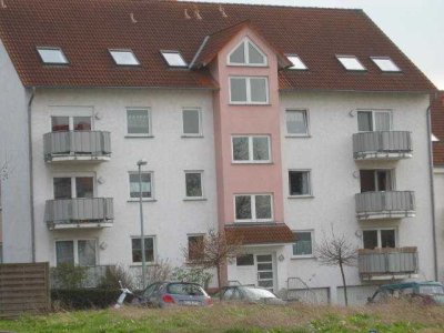 Gemütliche 3 Zimmer Dachwohnung mit Balkon