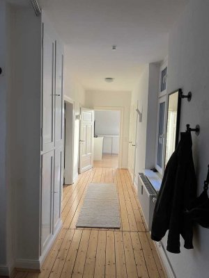 schönes, helles, möbliertes 4-Zimmer Appartment, ruhig zentral