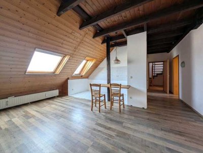 3 Zimmer + Wohnküche + Spitzboden – Dachgeschosswohnung in Essen