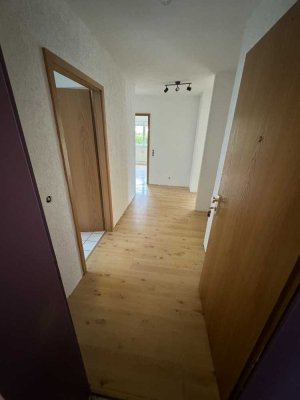 Erstbezug nach Sanierung mit Einbauküche und Balkon: attraktive 3-Zimmer-Wohnung in Karlsbad