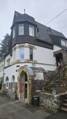 Charmante Villa im zeitlosen Stil – Großes Raumangebot für Familie & Visionen