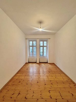 Altbauidylle mit großem Garten im ruhigen Hinterhaus im Afrikanischen Viertel