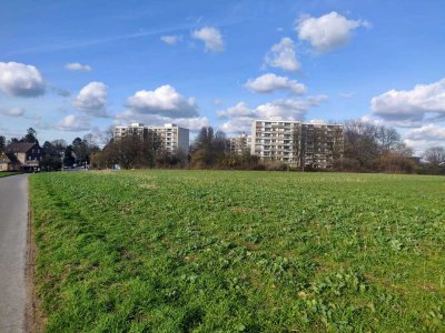 Schöne, praktisch aufgeteilte 3 Zimmer Wohnung (93qm)