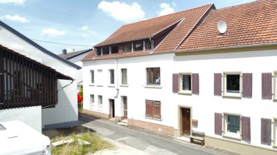 Vielseitiges Haus mit großem Potenzial in ruhiger Lage