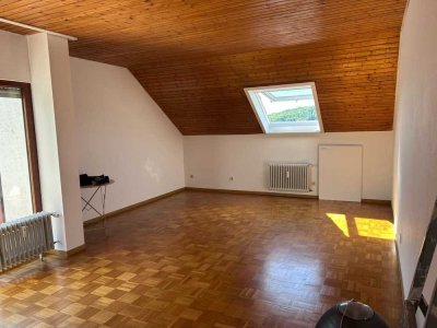 Charmante 1-Zimmer Dachgeschosswohnung in Wernau (Neckar)