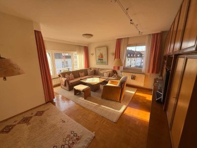 * TOP! Großzügige, gepflegte 4,5-Zi.-Wohnung mit Balkon * 105 qm * gute Lage in S-Untertürkheim *