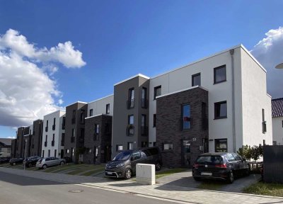 Großes Stadthaus für Ihre Familie mit  Terrasse,  Dachterrasse und Garten zu vermieten!