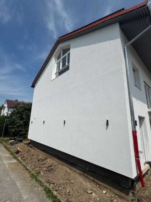 Erstbezug nach Komplettsanierung: attraktives 5Zi-Reiheneckhaus in Stephanskirchen
