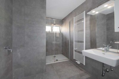 Modernisiert - Großzügig - Zentral!
Tolle 4-Zi-Wohnung mit Einbauküche!