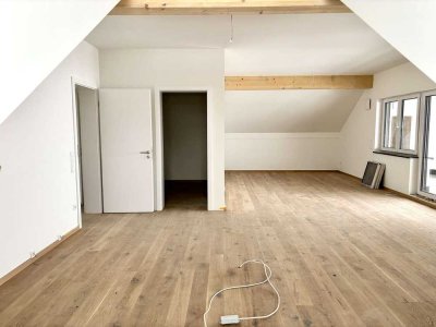 Moderne 4-Zimmer-Neubauwohnung mit großem Balkon!