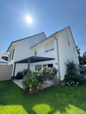 Luxuriöse Doppelhaushälfte mit Sylt-Flair – Neubau 2024 in ruhiger Lage