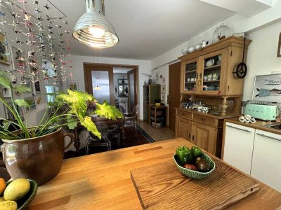 Charmante Altstadtwohnung mit Südterrasse - Denkmalgeschütztes Schmuckstück in Back