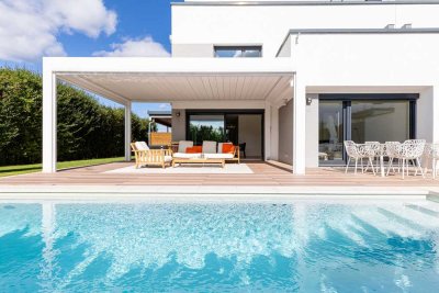 Doppelhaushälfte mit Pool- Exklusives Zuhause für die Familie