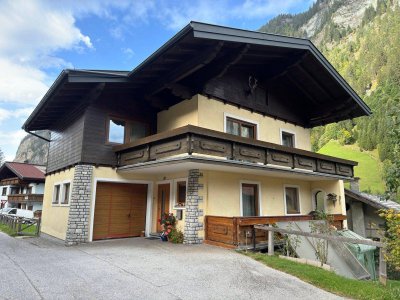 Familienglück im Bergsteigerdorf Hüttschlag!