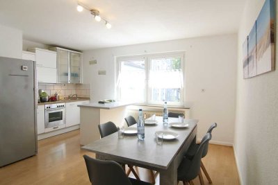 Großzügige, moderne 2-Zimmer-Wohnung, voll möbliert