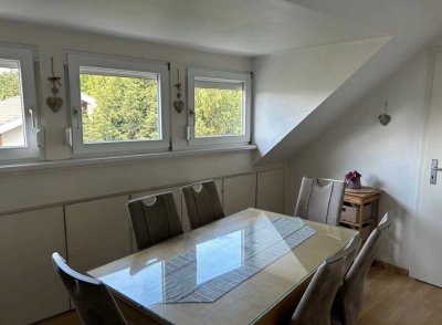Neuwertige Wohnung mit drei Zimmern und Einbauküche in Kehl