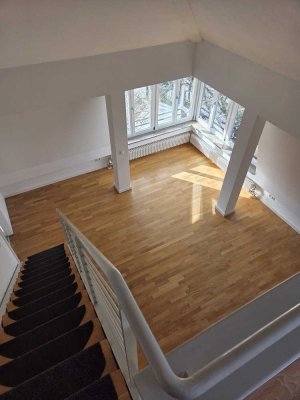 Wunderschöne 4,5 Zimmer-Wohnung in ruhiger Lage!