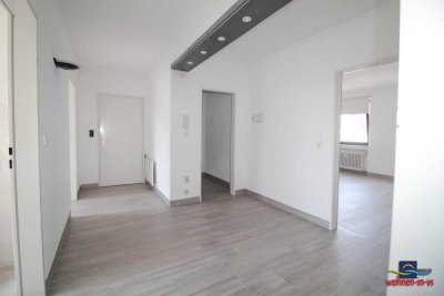 Wunderschöne, helle 3-Zi.-Whg Schwenningen Nähe Bahnhof/FH & Möglingshöhe!!! 2.OG, 83m² Wfl., neue B