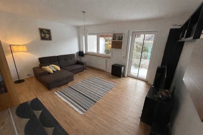 Stilvolle Doppelhaushälfte mit Garage in begehrter Achdorfer Lage – ruhig, stadtnah, hochwertig