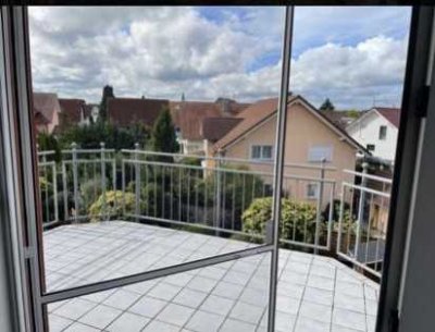 gepflegte 4-Raum-Maisonnette-Wohnung mit gehobener Innenausstattung + EBK in Maximilians