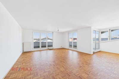 Attraktive 3-Zimmer Wohnung mit 2 Tiefgaragenplätzen in Hard