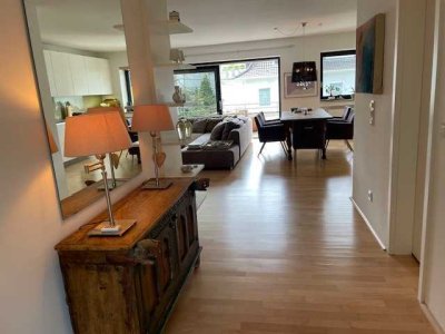 Möbelübernahme erwünscht ! Helle 3-Zimmer Wohnung in Essen-Bredeney