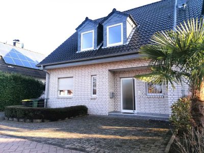 Schöne helle  DHH in Top Lage  Laschenhütte / St.Tönis