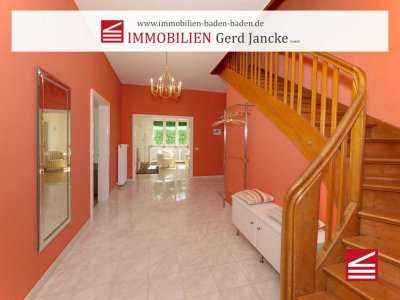 Historisches Juwel, wohnen mit Geschichte: repräsentative Offiziersvilla in Baden-Baden!