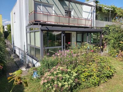 Sommer 2026 im eigenen Garten - große DHH in F-Niederursel