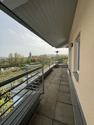 Traumhafte Lichtdurchflutete Penthouse-Wohnung direkt am Neckar in Stuttgart Bad-Cannstatt