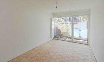 Wohnen in ruhiger Lage, 3 Zimmer mit Balkon, renoviert, Forstenried, 1. Stock, U-Bahnnähe